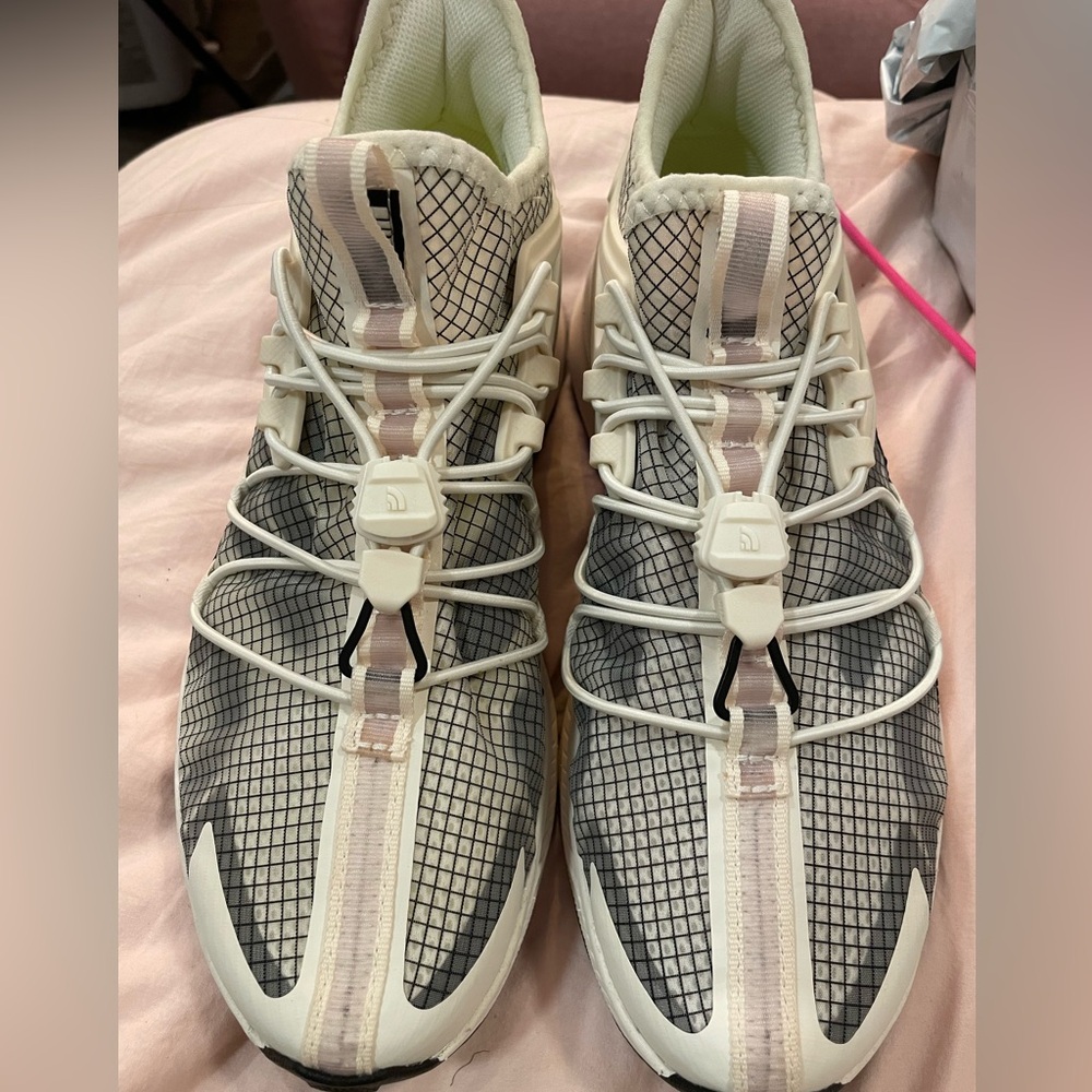 THE NORTH FACE rainproof Black white running lightweight Sneakers